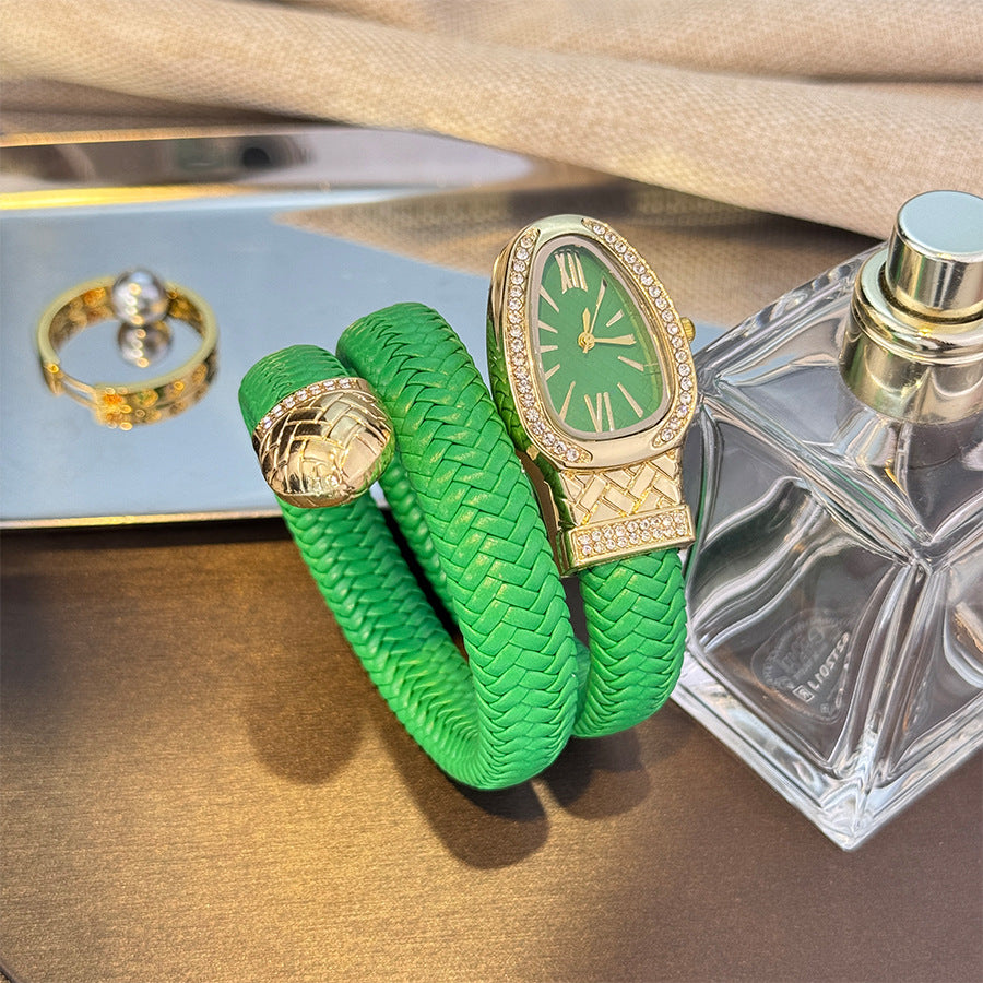 Snake Style Women’s Bangle Watch for Women – Fashion Jewelry Accessory, Trendy Quartz Bracelet Watch Gift, Ready Stock Ladies Watch USA Style aurimala